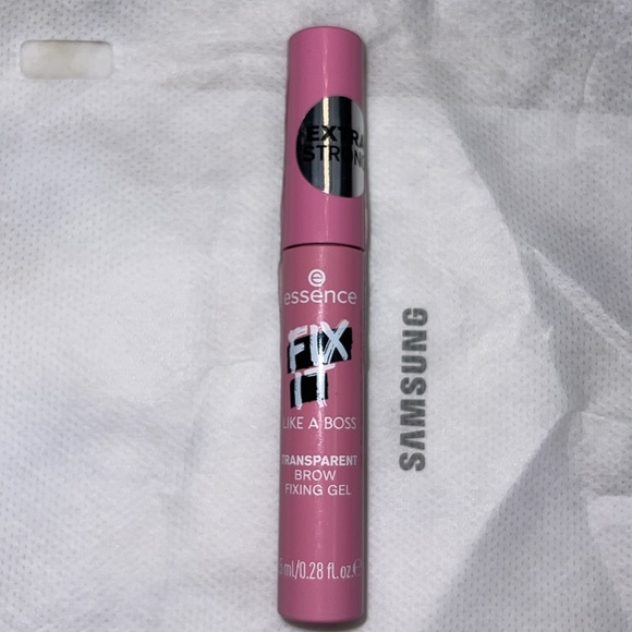 Elf camo concealer sponge and brow fixing gel set - Picture 3 of 3